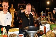 Oscar 2020 Sajikan Makanan...