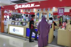 Aksi Pencurian Ponsel...