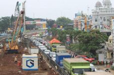 Girder Belum Terpasang,...