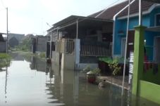 Lima Hari Kebanjiran,...