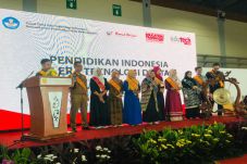 Kemendikbud Giatkan...