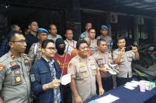 Pemerkosa Wanita yang...