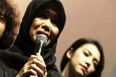 Yanti Noor, Istri Musisi...
