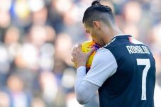 Ronaldo Pemain Pertama...