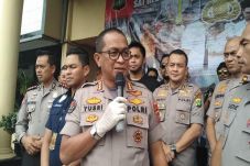 Polisi Selidiki Kedekatan...