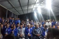 Ricuh Registrasi, Pembukaan...