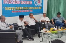 100 Hari Jokowi-Maruf,...