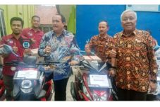 Pemkab Pangandaran Salurkan...