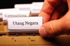 Catatan di Balik Moodys...