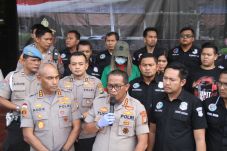 Jenis Kelamin Lucinta...