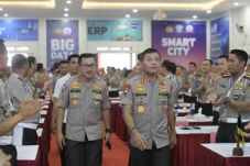 Berbahaya dan Merugikan,...