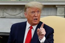 Trump Peringatkan Senat...
