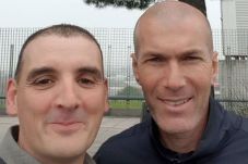 Ditabrak Mobil Zidane...