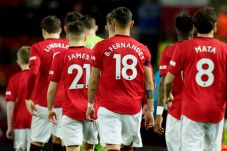 Terus Terpuruk, MU Tercoret...