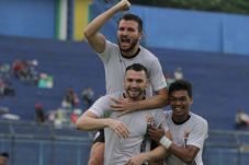 Imbang Kontra Arema,...
