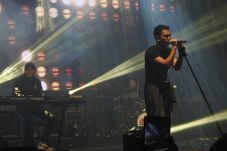 4 Band Hadirkan Nuansa...