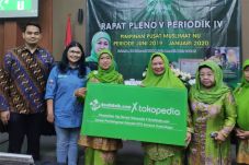 Serahkan Donasi Pengguna...