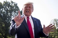Menlu Iran Sebut Trump...