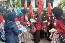 Berbagi Bersama 1.000...