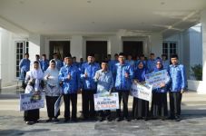 Purna Tugas, Sekda Serahkan...