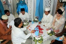 Pemerintah Jokowi Kaji...