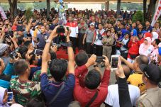 Di Pacitan, SBY Lepas...