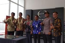Hino Rantau, Showroom...