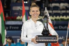 Unik, Simona Halep Sabet...