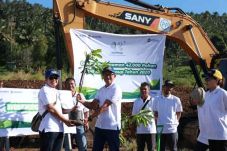 Rayakan HUT ke 42, Jasa...