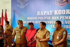 Gubernur I Wayan Koster...
