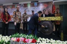 Peduli Masyarkat Adat,...