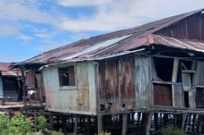 Kampung Puay, Tempat...