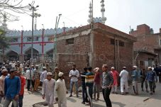 Sikapi Konflik di India...
