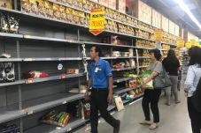 Dampak Virus Corona,...