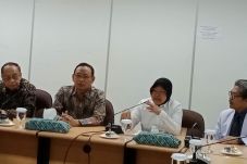 Warga Surabaya Merasa...