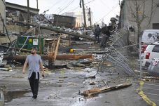 AS Diamuk Tornado, 22...