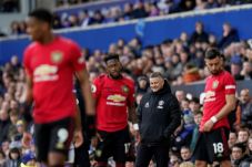 Solskjaer Dukung Rooney...
