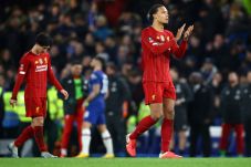 Van Dijk Kecam Pihak...