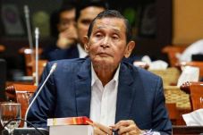Tumpak Hatorangan: Dewas...