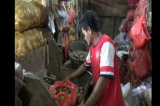 Dicari Warga untuk Perkuat...