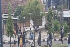 Ojol dan Debt Collector...