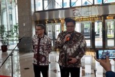 Menko Airlangga Desak...