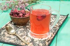 Seruput Teh Rosella...