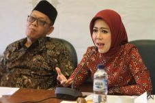 DPR Sesalkan Harga Masker...