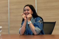 Ingin Lebih Universal,...
