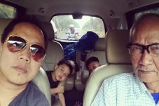 Ayah Sandhy Sondoro...