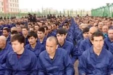 Aniaya Muslim Uighur,...