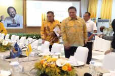 Airlangga - Surya Paloh...