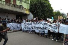 Izinkan Mahasiswa Ikut...
