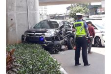 PT Transjakarta Berhentikan...